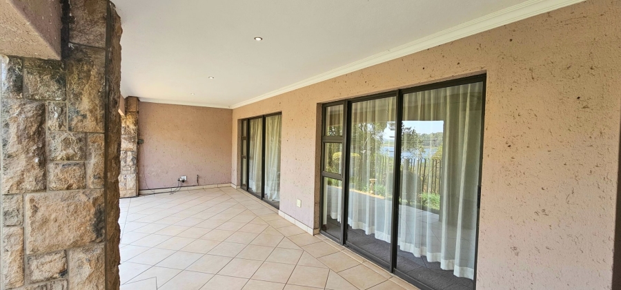 5 Bedroom Property for Sale in Birdwood Estate North West